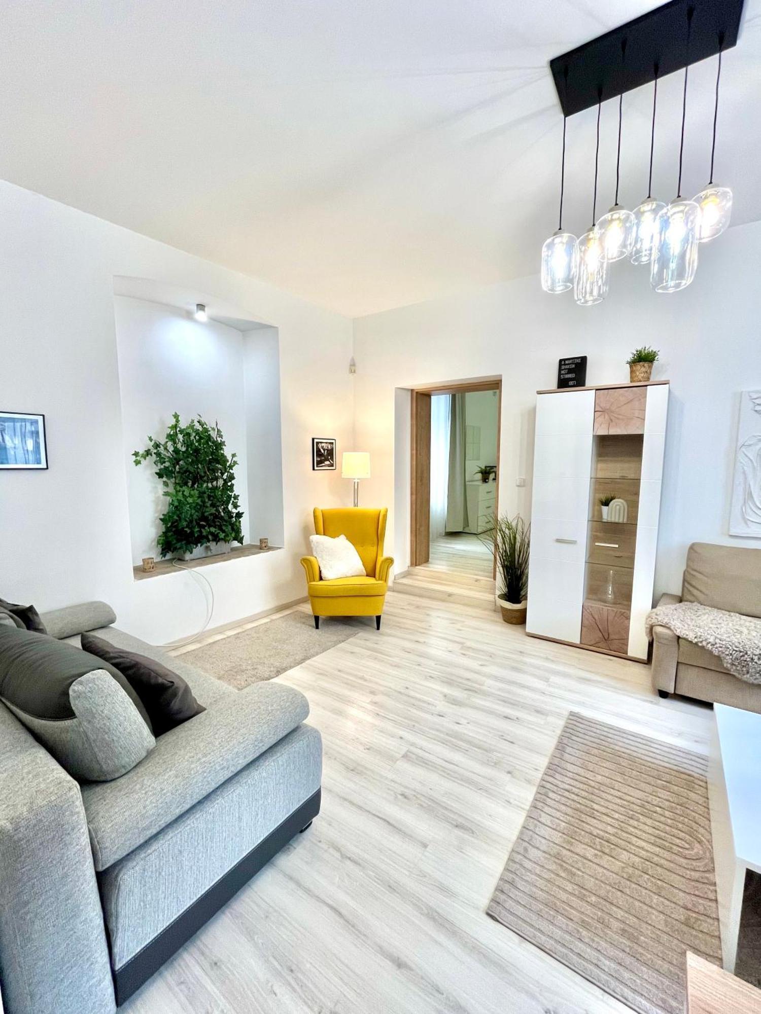 James Bond Apartment Top Location Air Conditioned Bratislava Exterior photo
